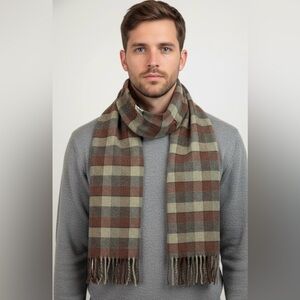 WOOLEN MILL CO SCOTLAND PLAID SCARF
